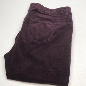 LIKE NEW SUKO BURGUNDY CORDUROYS 12x30 ⭐️
